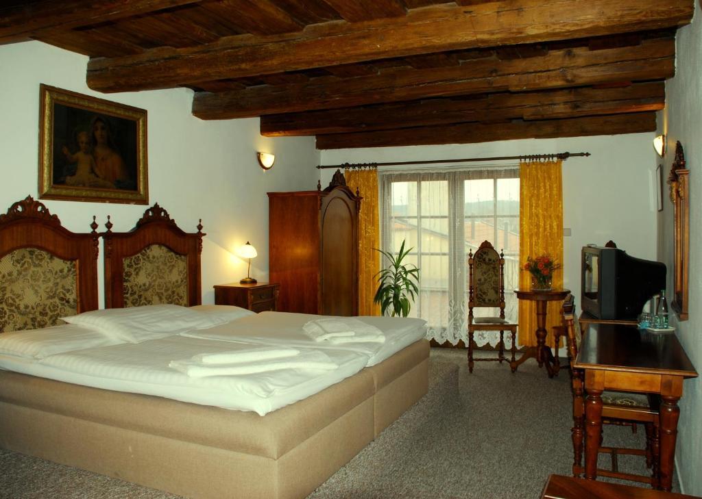 Hotel Zlaty Kohout Mladá Boleslav Værelse billede